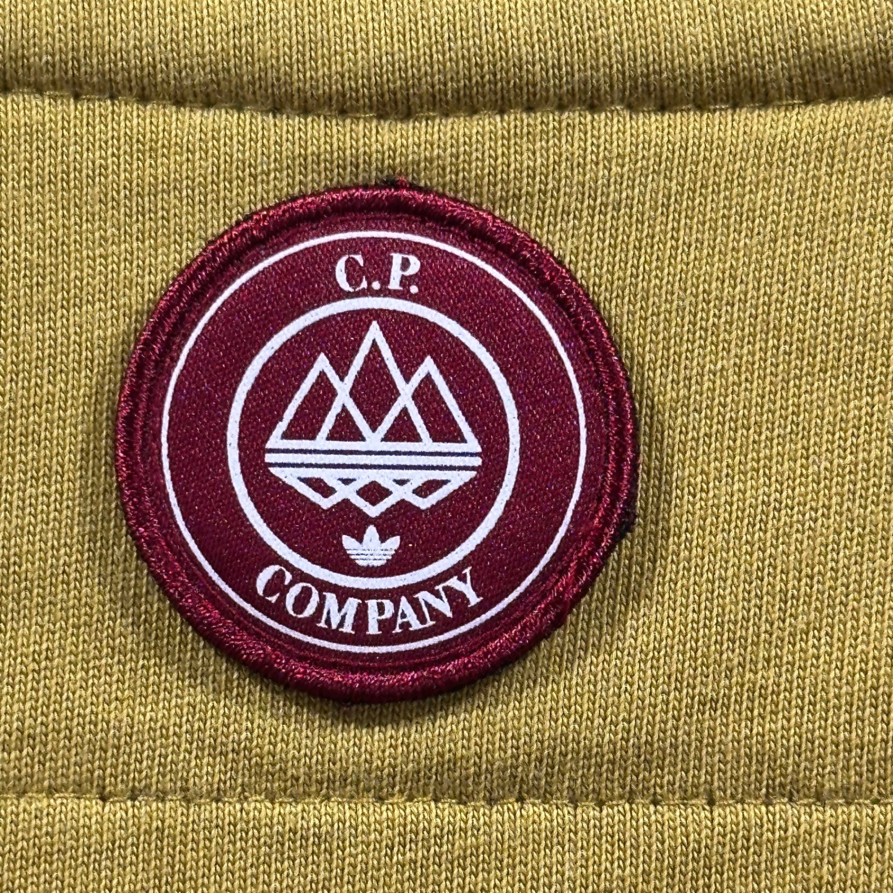 C.P. Company x adidas(シーピーカンパニー × アディダス) CP SPZL POCKET TEE PREBRO スペツィアル ポケット Tシャツ JE8670 JPN3XL マスタード