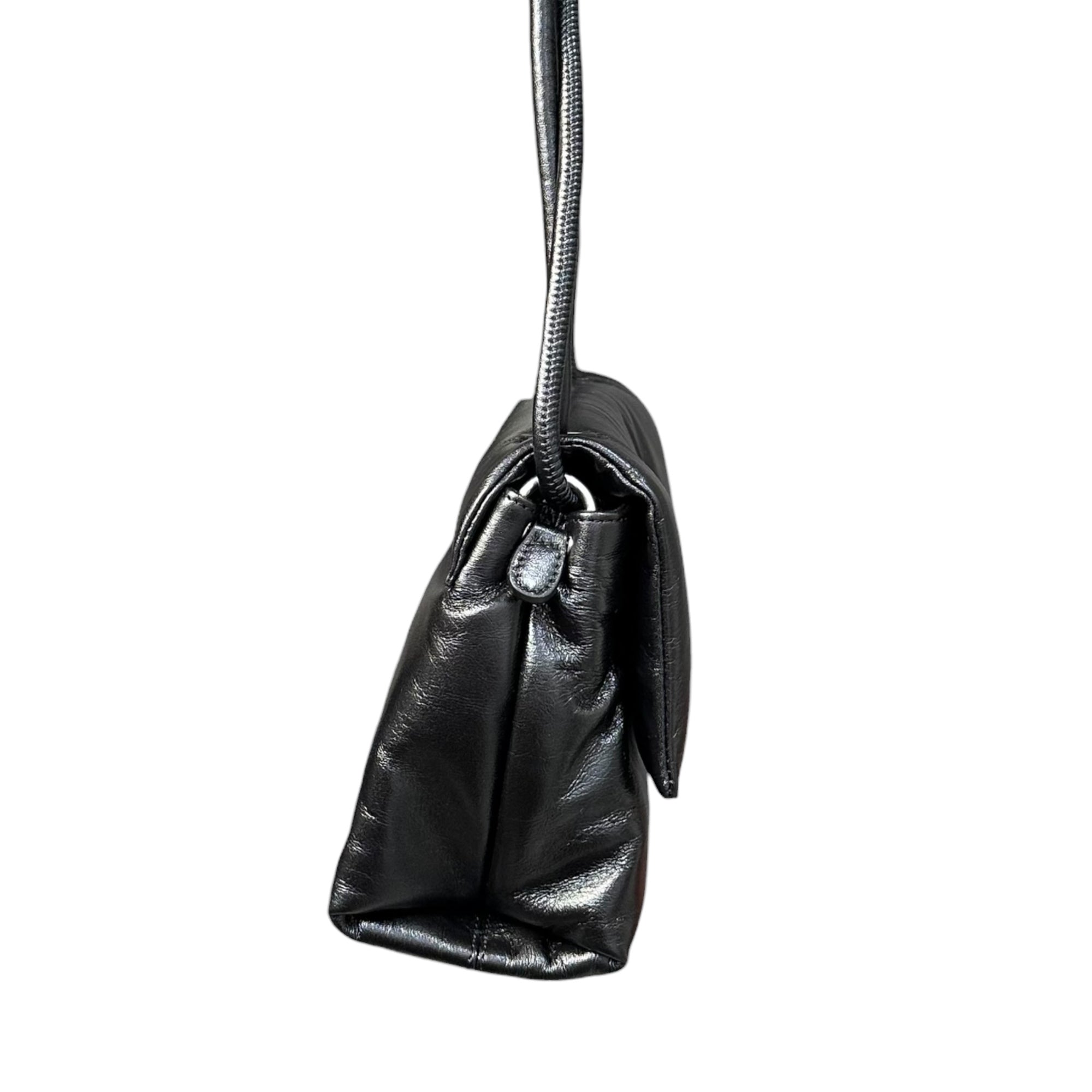 AMI PARIS(アミパリス) Voulez-Vous Bag ショルダー バッグ カウハイド レザー  ULL163.AL0052 ブラック 現行品