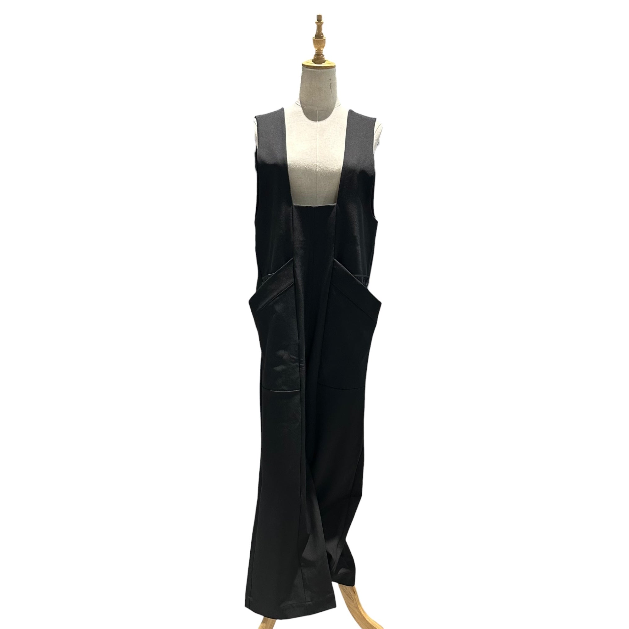 UN3D.(アンスリード) W POCKET AIO ダブルポケット オールインワン  522340301201-01 38(M) ブラック 参考定価39,600円(税込)