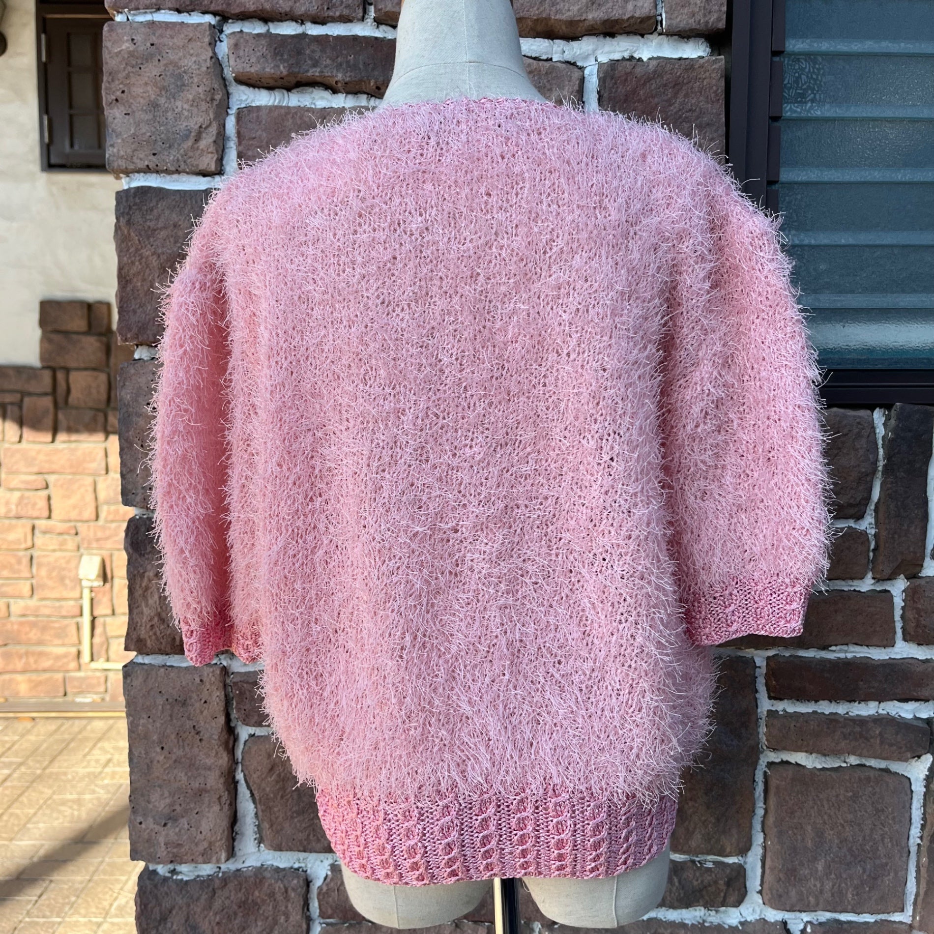 Euro vintage(ヨーロッパヴィンテージ) 70's~light pale pink fancy yarn knit half sleeve top スパンコール刺繍とファンシーヤーンのスプリングニット Lサイズ程度/前身頃に若干のシミ有 ピンク