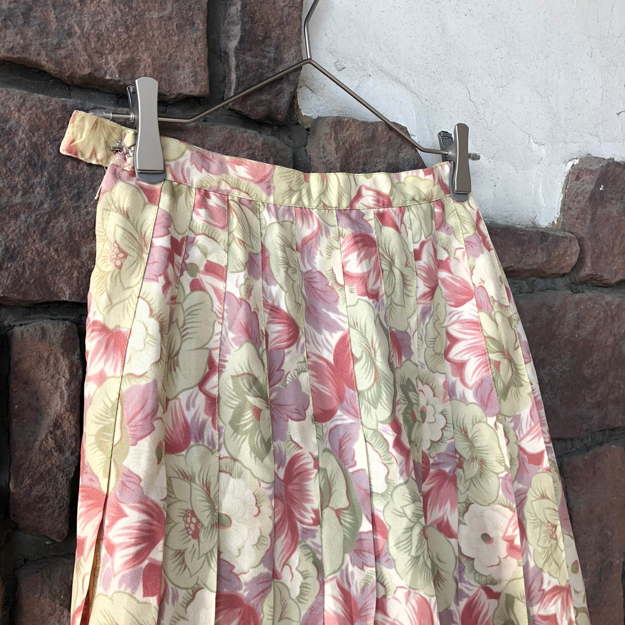 80's 90's デザイン ユーロビンテージ 花柄スカート