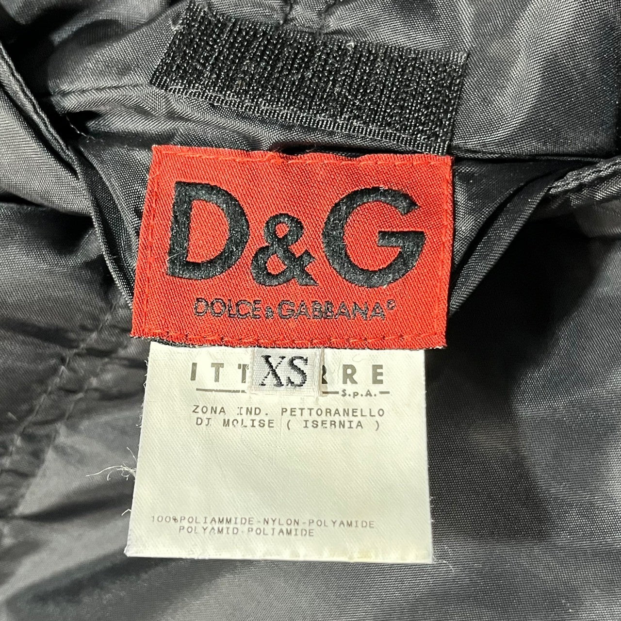 D&G DOLCE&GABBANA(ディーアンドジードルチェ&ガッバーナ) 00s reversible down jacket/リバーシブルダウンジャケット/ワンポイントロゴ SIZE XS ブラック×カーキ ジップ上げ下げ難有