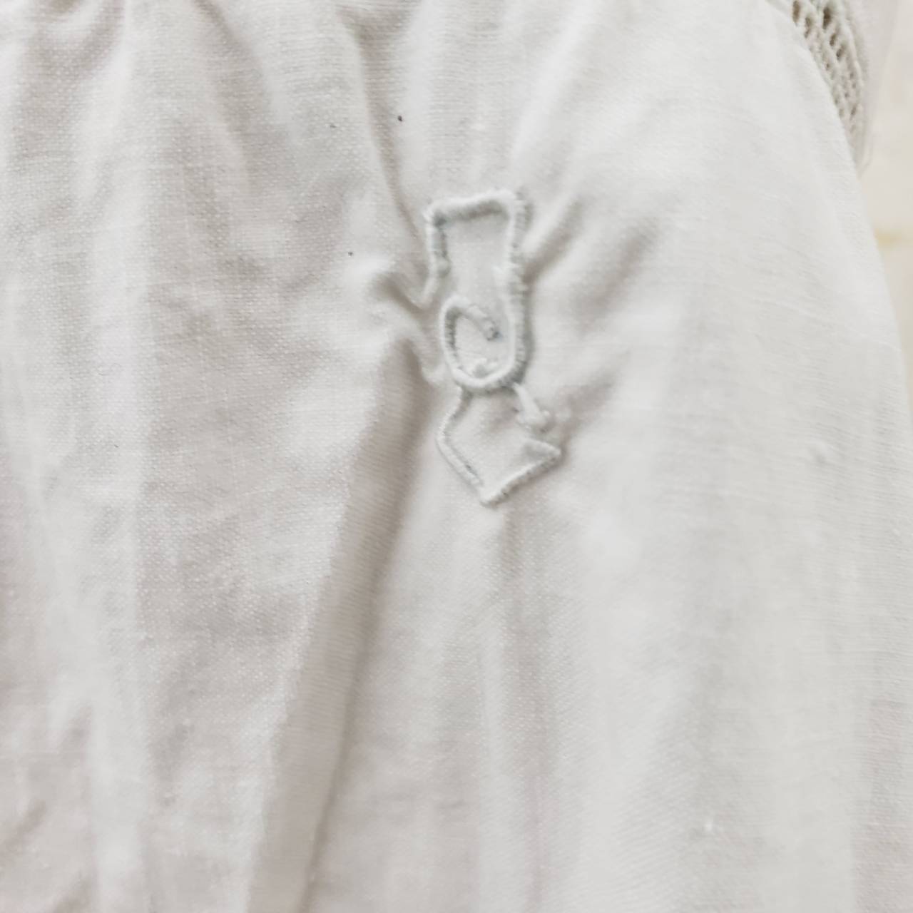 Euro Vintage(ヨーロッパヴィンテージ) Hirari_フレンチカットワークレース刺繍キャミソール 表記なし(Lサイズ程度) ホワイト
