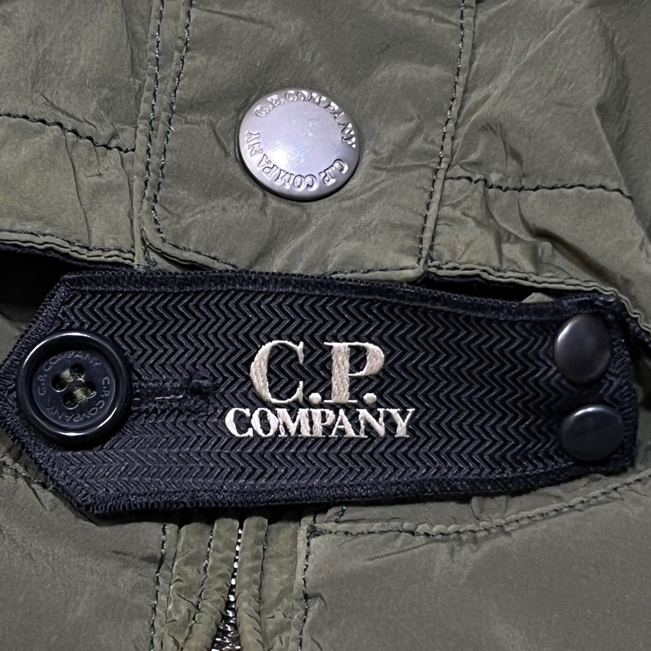 C.P.COMPANY(シーピーカンパニー) 00's goggle nylon jacket ゴーグル ナイロン ジャケット ミリタリー マウンテンパーカー ワッペン CPU0563 44(S程度) カーキ Y2K