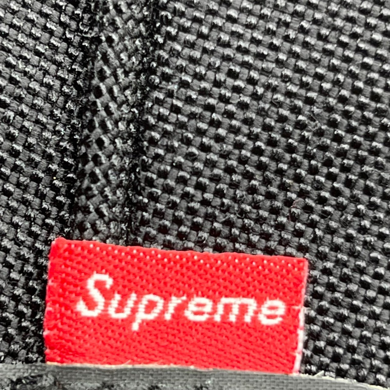 SUPREME(シュプリーム) 14SS BACKPACK ボックパック カモフラ デイパック リュック ロゴ カーキ×ブラック プリント割れ有