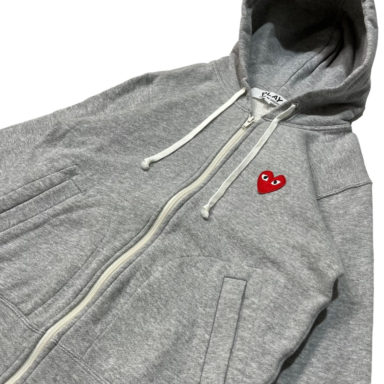 PLAY COMME des GARCONS(プレイコムデギャルソン) ZIP UP HOODIE ハート ロゴ ジップ パーカー フーディー  AZ-T167 M ライトグレー AD2016/12